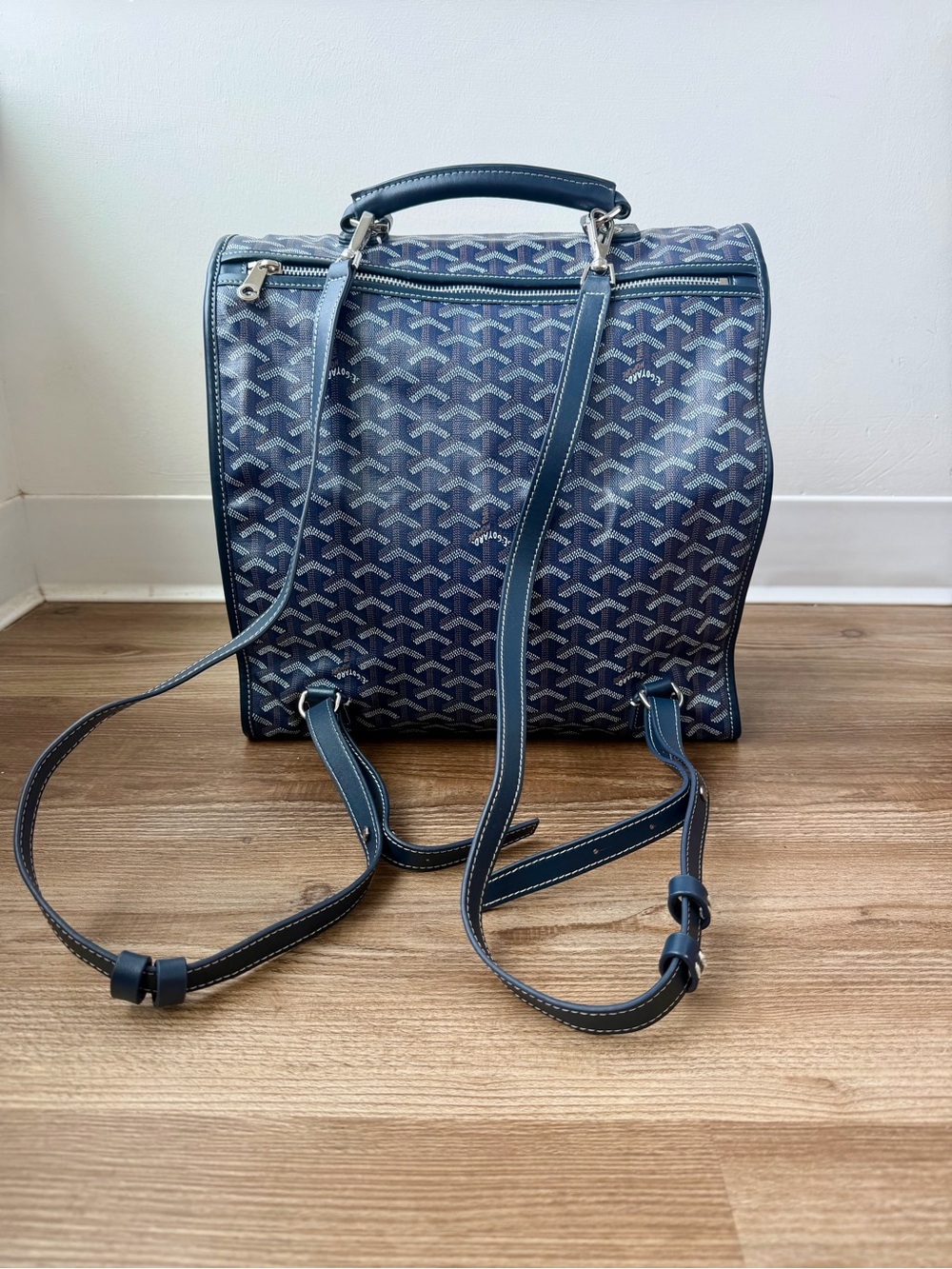 Goyard Saint Léger Backpack Navy Blue Goyardine Canvas - Picture 2 of 12